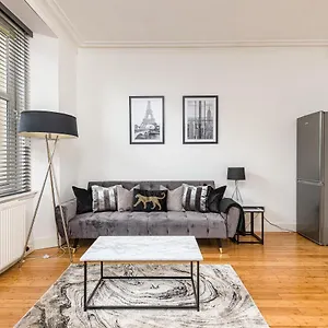  Apartment King Street